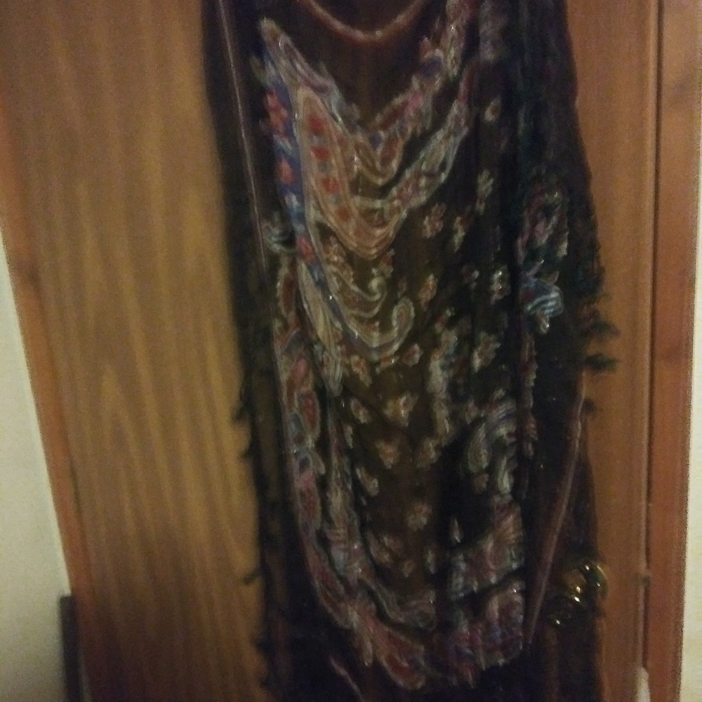 A black and red wrap/ scarf